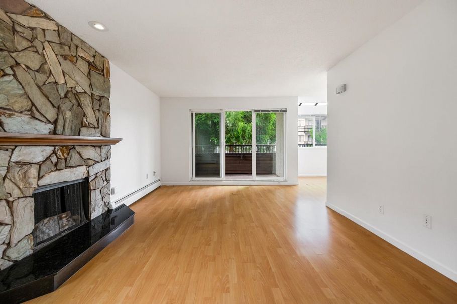 210 1420 8th Avenue Vancouver, BC - 2
