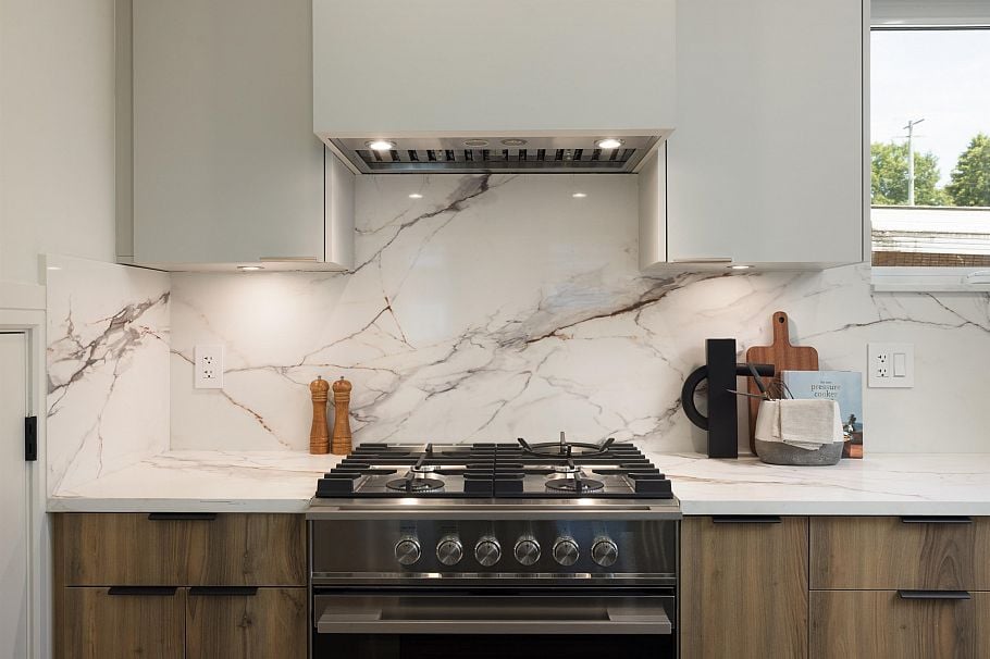 2068 E 1st Avenue Vancouver, BC - 8
