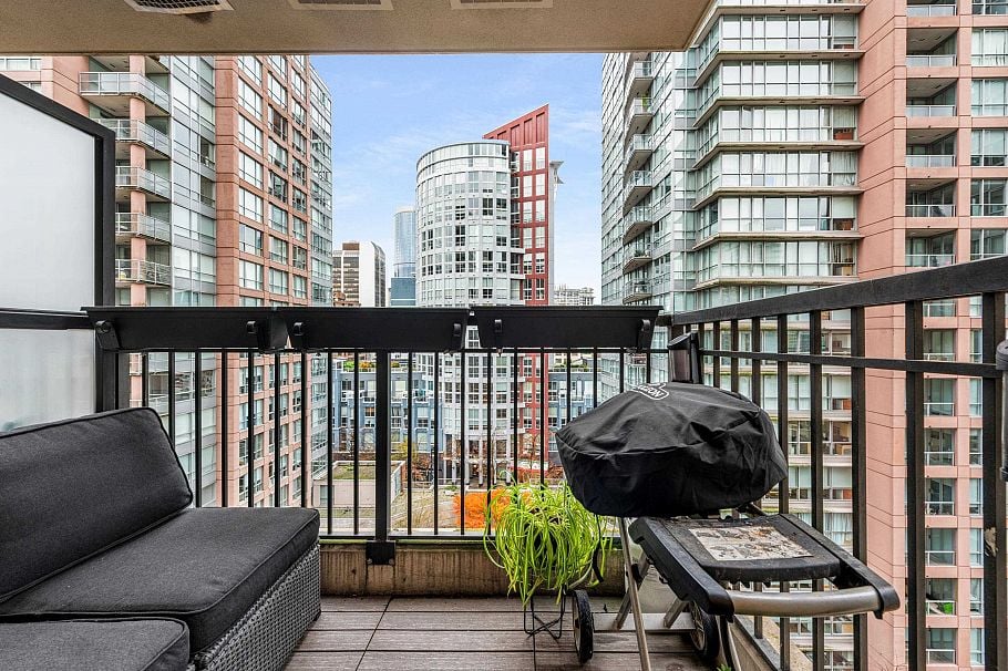 1203 969 Richards Street Vancouver, BC - 16