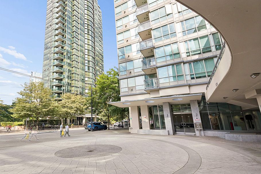 903 1328 W Pender Street Vancouver, BC - 33
