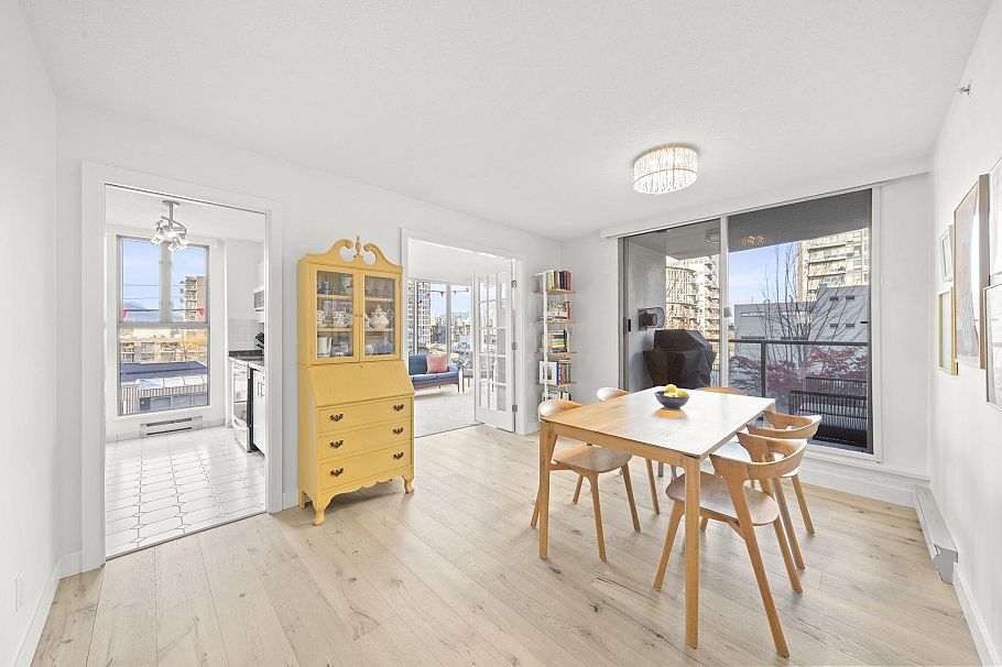 303 1633 W 8th Avenue Vancouver, BC - 1