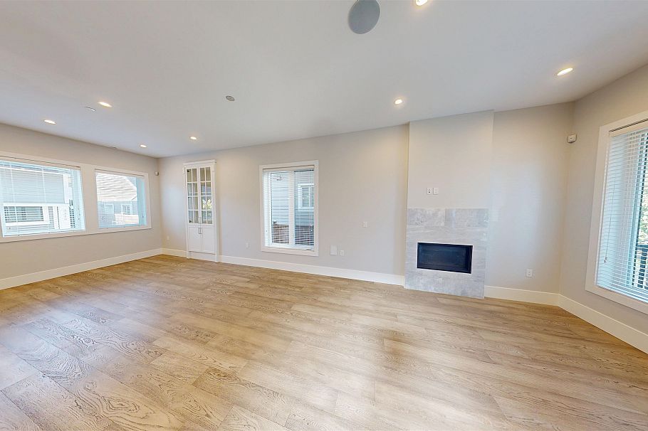 3345 Parker Street Vancouver, BC - 3