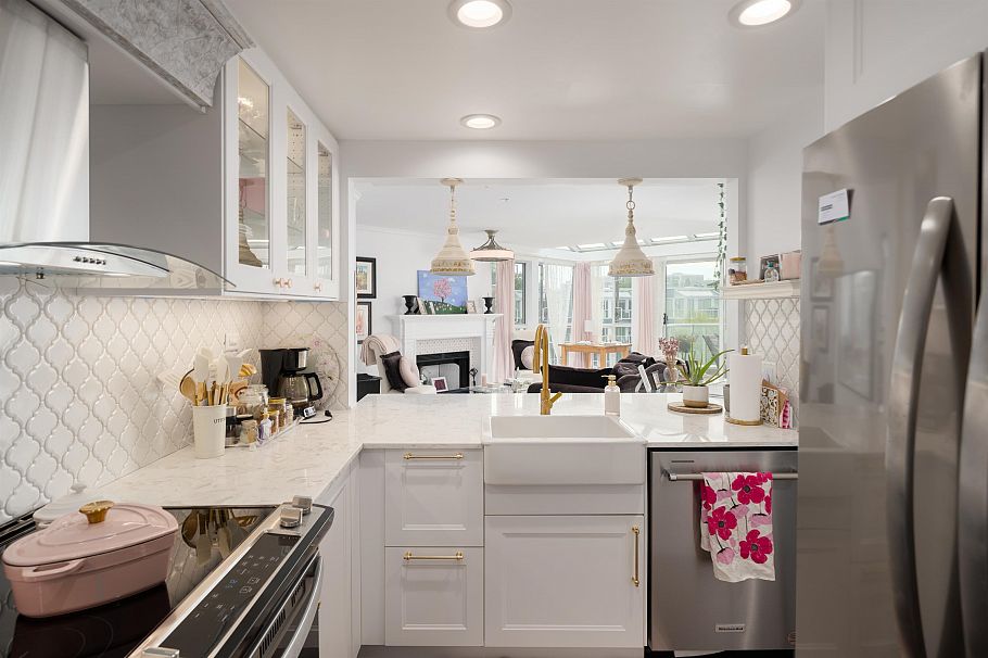 405 1502 Island Park Walk Vancouver, BC - 16