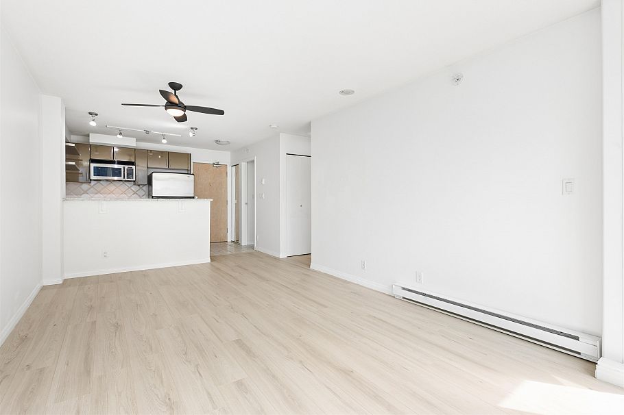 903 1328 W Pender Street Vancouver, BC - 11