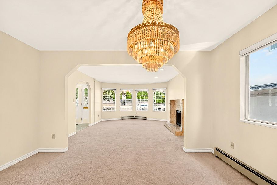 7275 Victoria Drive Vancouver, BC - 7