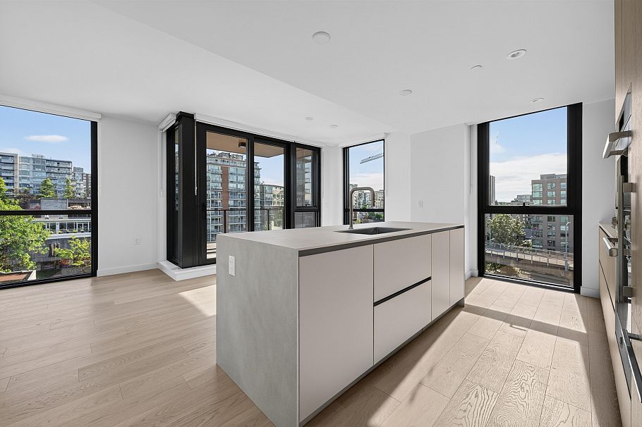 801 1530 W 6th Avenue Vancouver, BC - 1