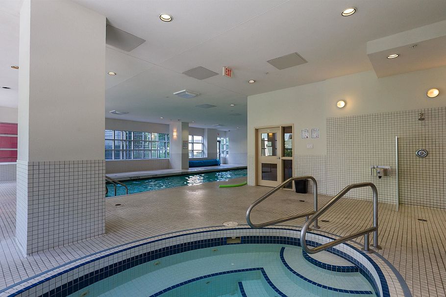 2905 1211 Melville Street Vancouver, BC - 3