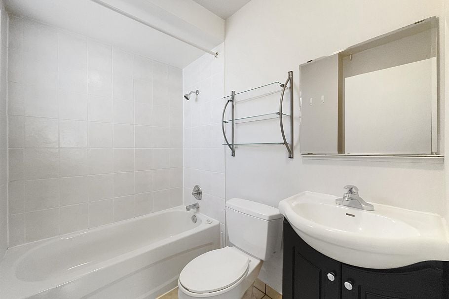 1xx 8635 FREMLIN STREET, Vancouver BC V6P 3X4 Vancouver, BC - 6