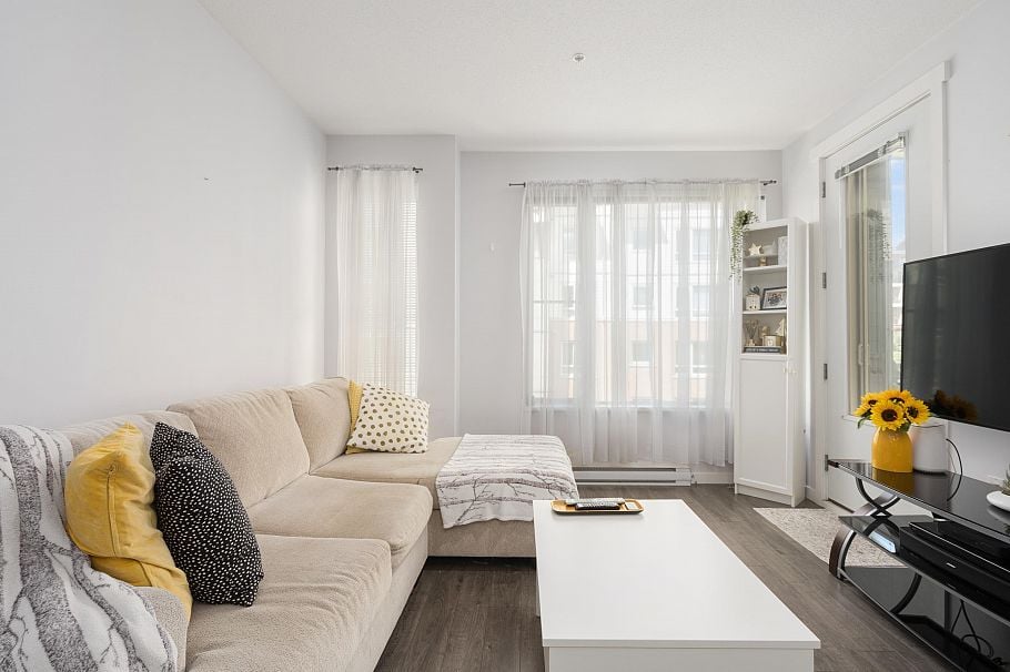 417 2665 Mountain Highway North Vancouver, BC - 5