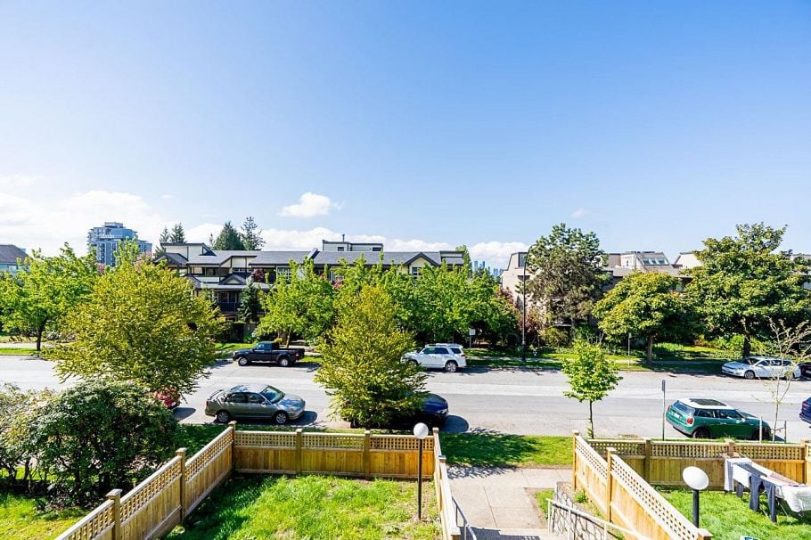 238 W 4th Street North Vancouver, BC - 17