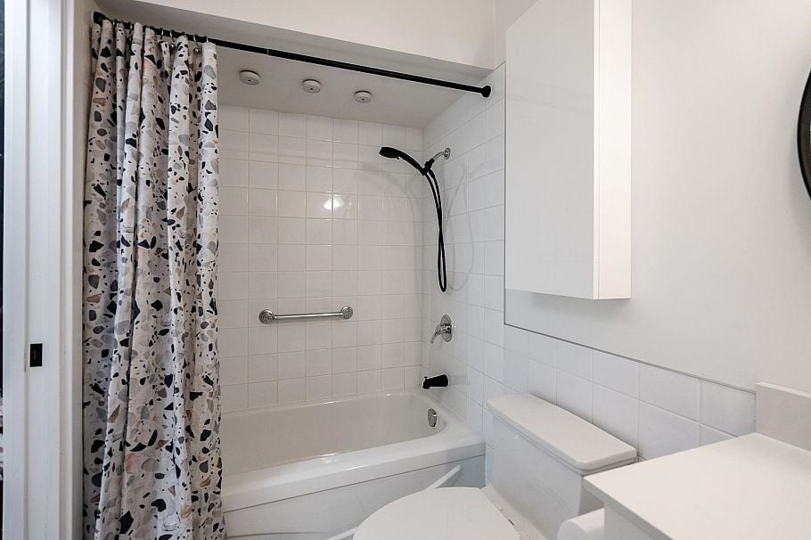 137 3300 Capilano Road North Vancouver, BC - 29
