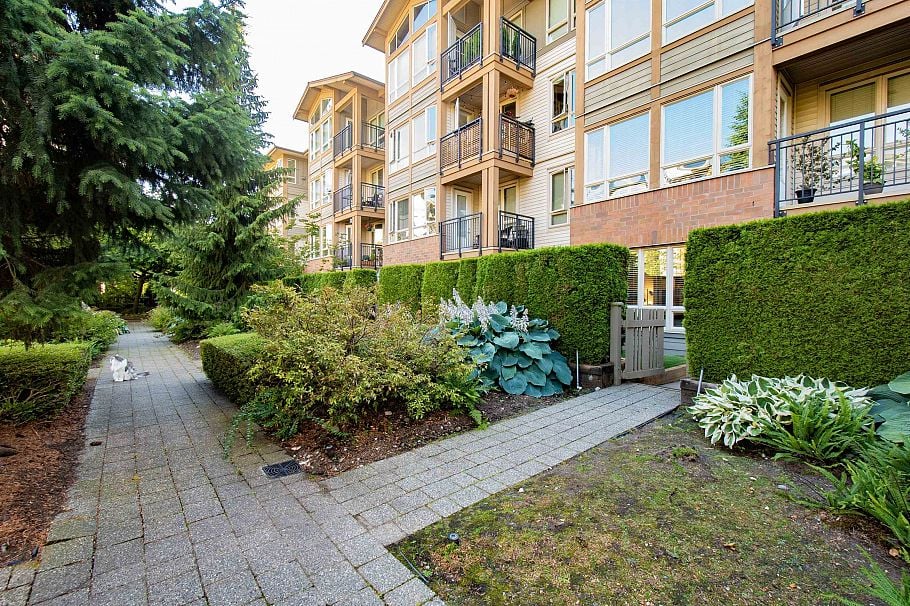 104 1111 E 27th Street North Vancouver, BC - 31
