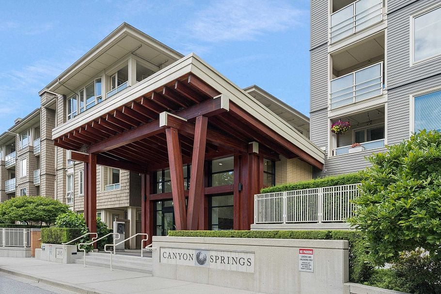 417 2665 Mountain Highway North Vancouver, BC - 15