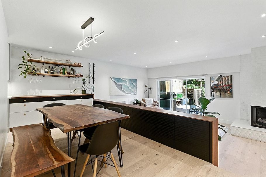137 3300 Capilano Road North Vancouver, BC - 3