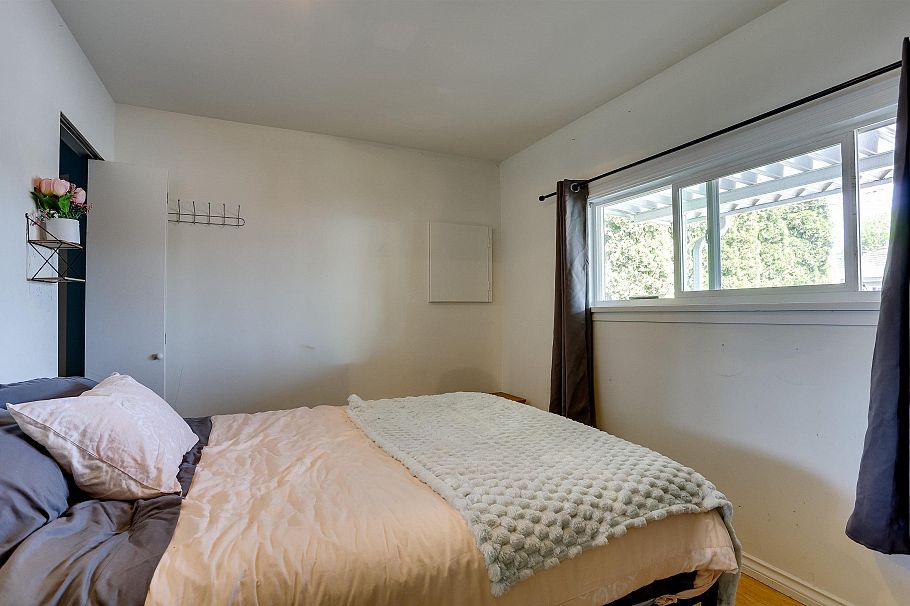 936 Nanaimo Street Vancouver, BC - 14