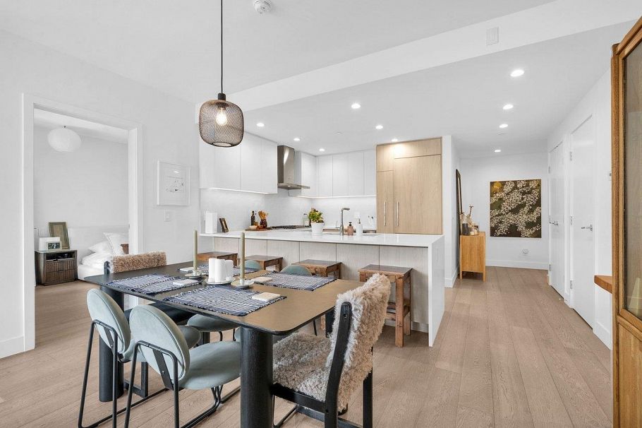 503 177 W 3rd Street North Vancouver, BC - 1