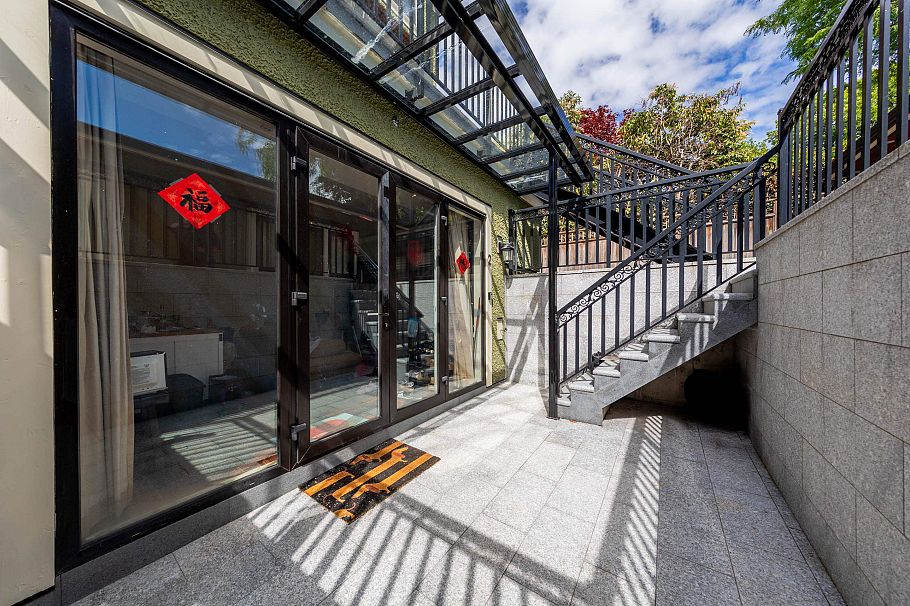 3058 W 44th Avenue Vancouver, BC - 36
