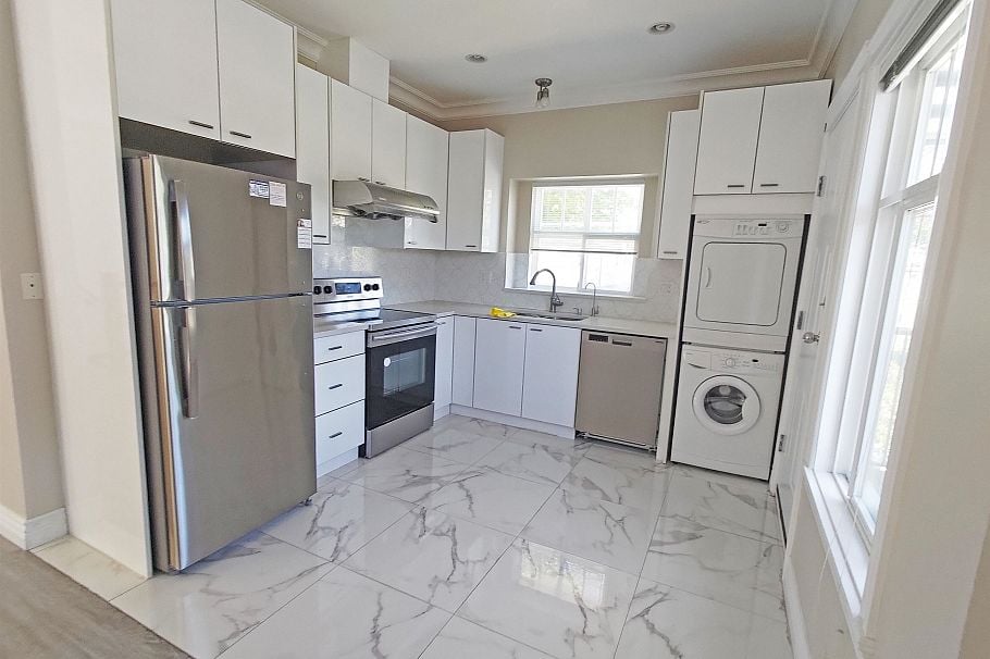 2F 8006 CARTIER STREET, Vancouver BC V6P 4T5 Vancouver, BC - 2