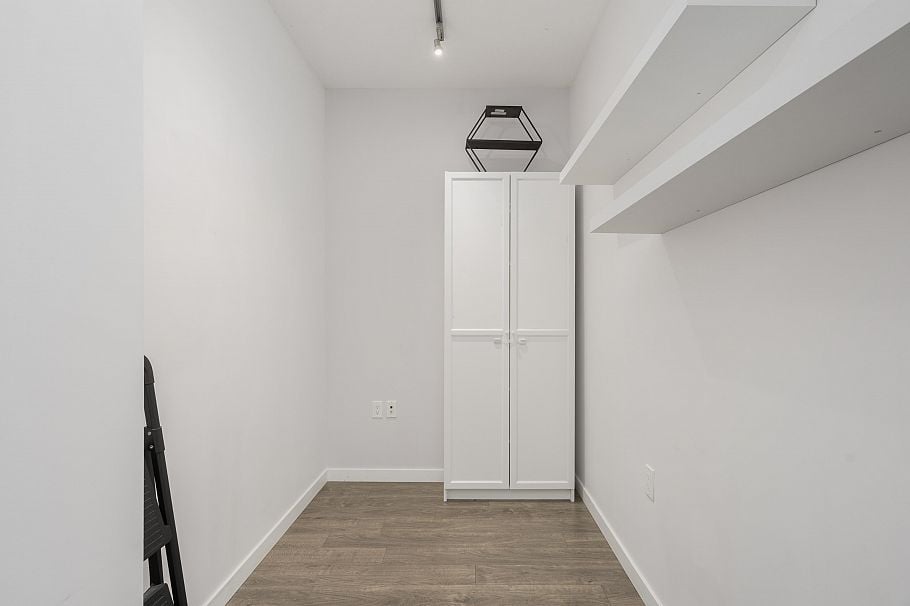 417 2665 Mountain Highway North Vancouver, BC - 13