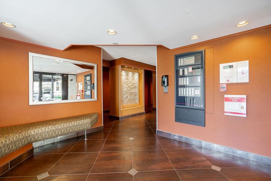 204 1740 Comox Street Vancouver, BC - 36