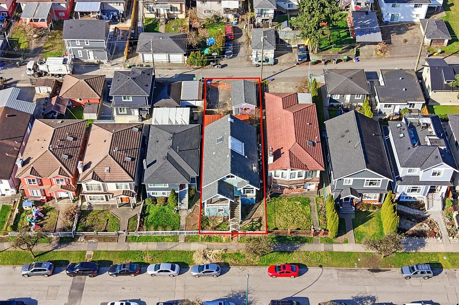 5541 Lanark Street Vancouver, BC - 4