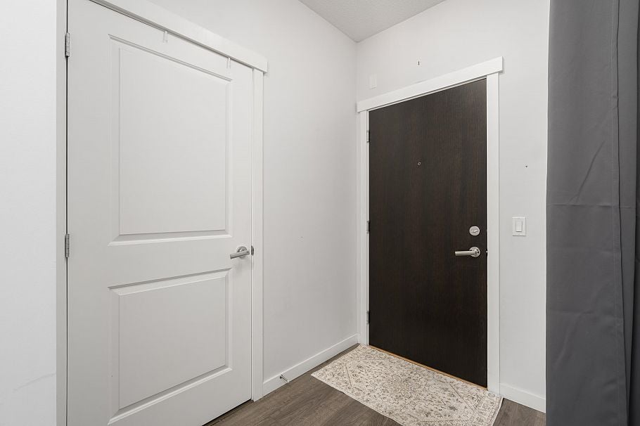 417 2665 Mountain Highway North Vancouver, BC - 8