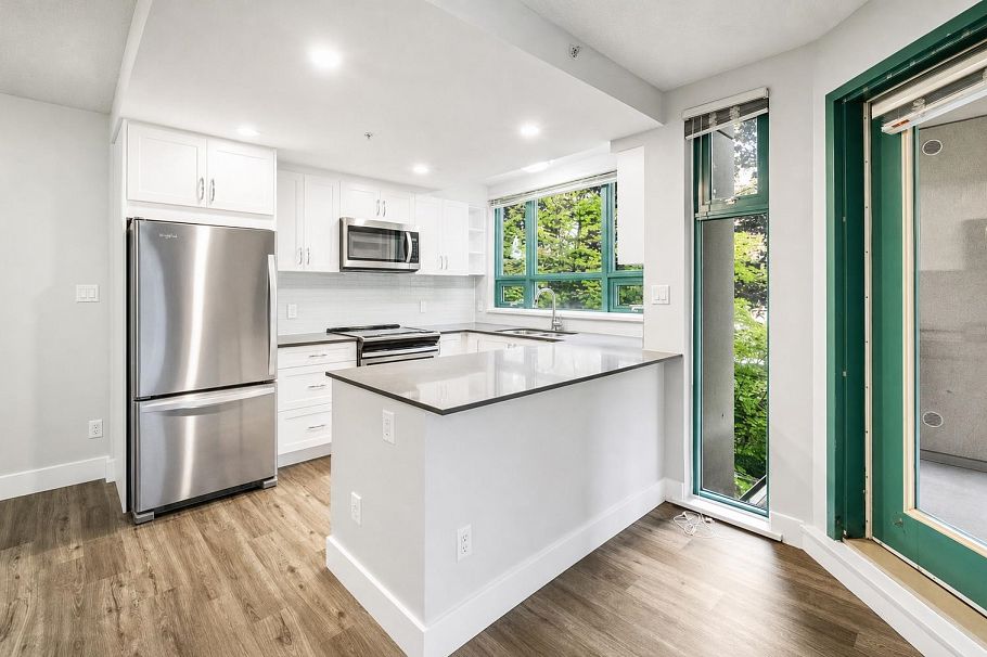 904 High Rise-150 E KEITH ROAD, North Vancouver BC V7L 1T8 North Vancouver, BC - 3