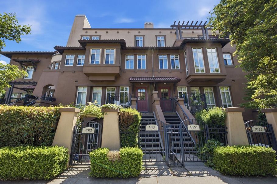 3018 W 4th Avenue Vancouver, BC - 3