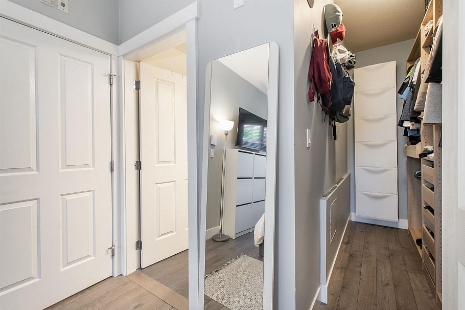 104 1111 E 27th Street North Vancouver, BC - 25