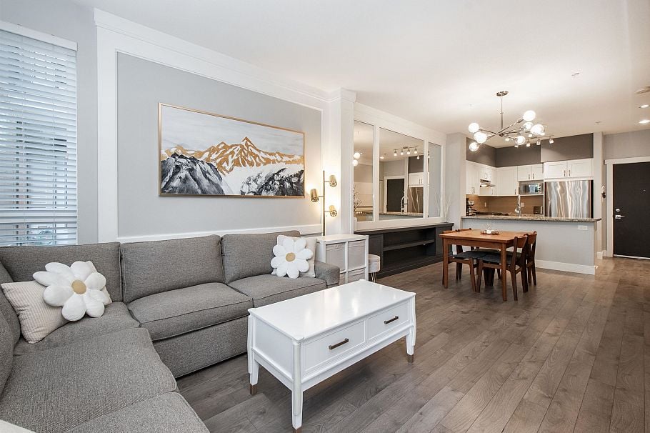104 1111 E 27th Street North Vancouver, BC - 8
