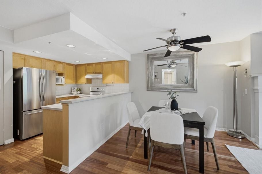 3018 W 4th Avenue Vancouver, BC - 11