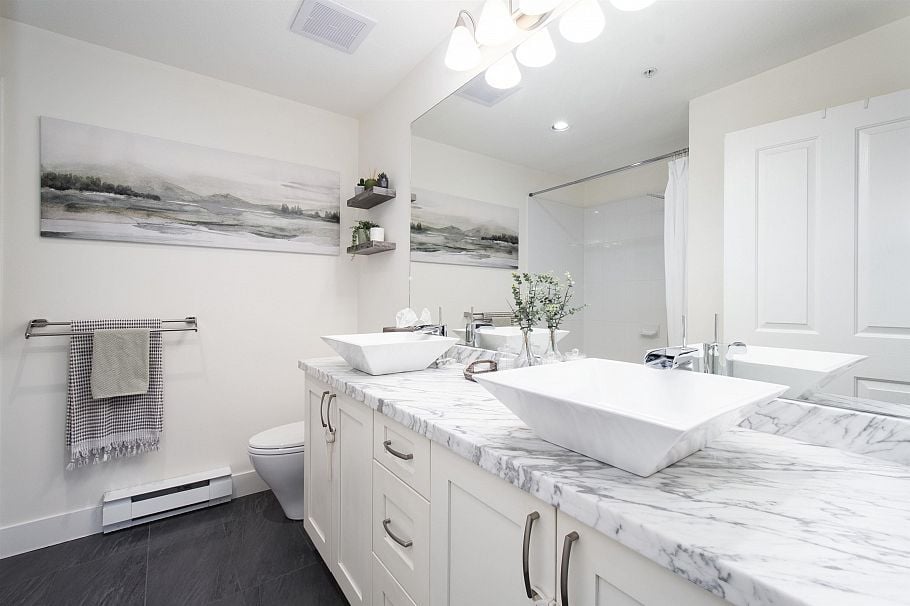 104 1111 E 27th Street North Vancouver, BC - 26