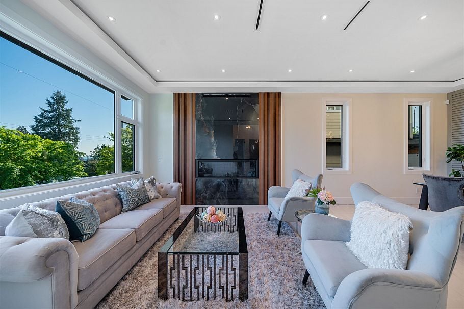 214 W 24th Street North Vancouver, BC - 8