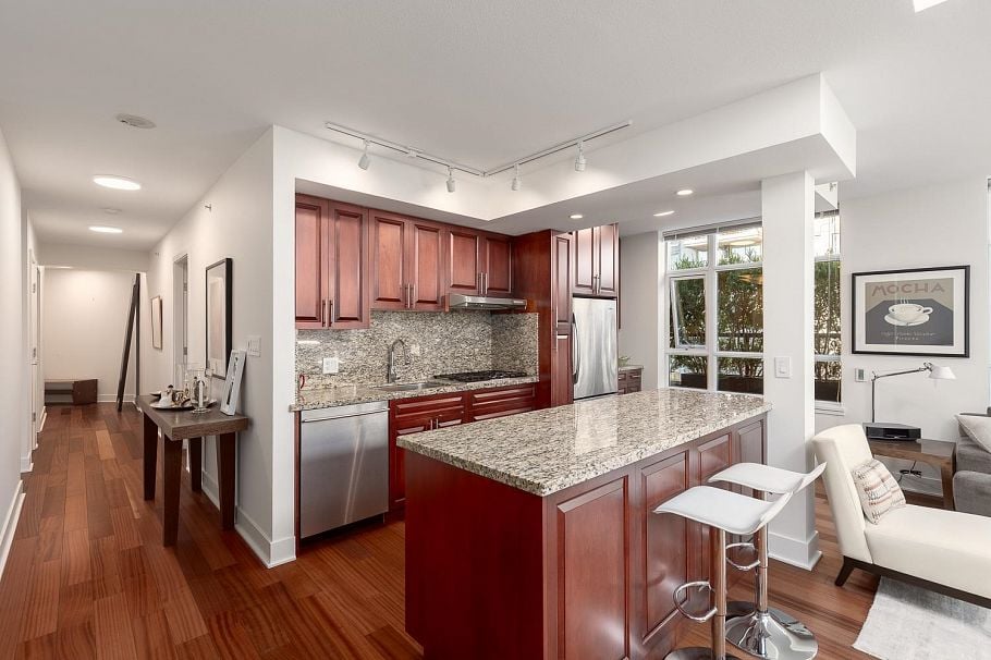 PH803 988 Richards Street Vancouver, BC - 14
