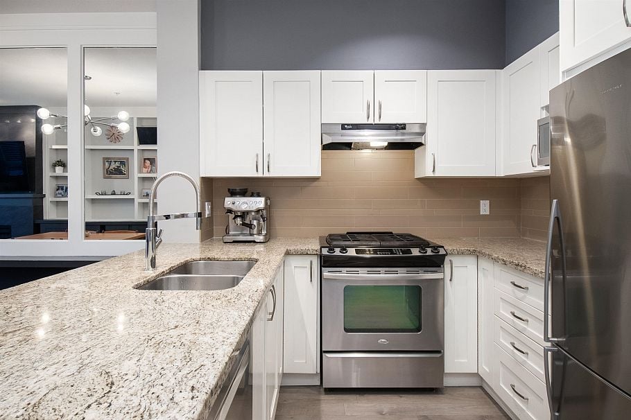 104 1111 E 27th Street North Vancouver, BC - 18