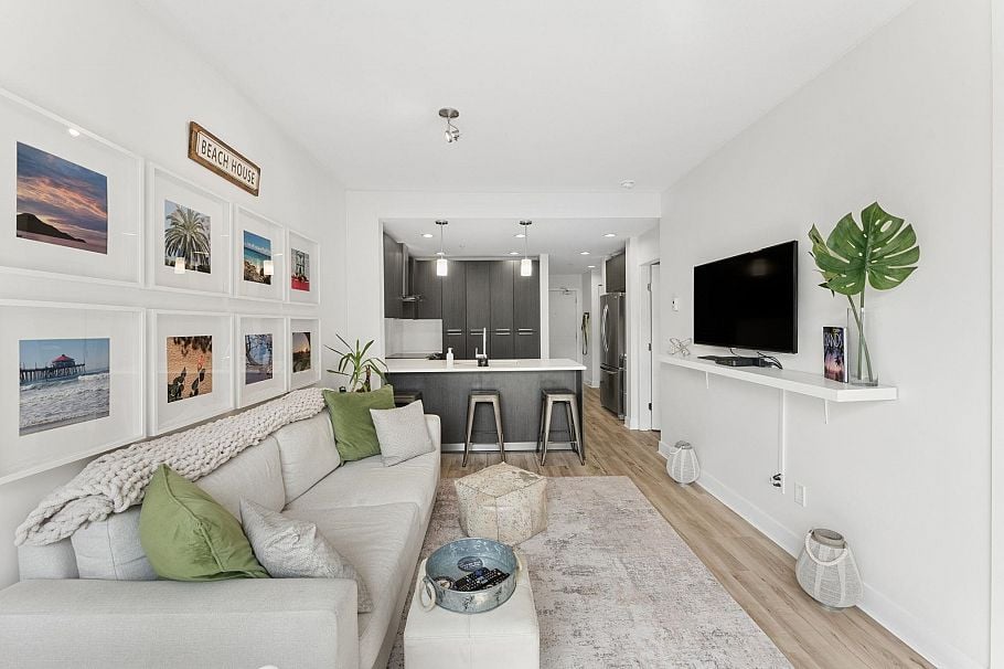 312 733 W 3rd Street North Vancouver, BC - 6