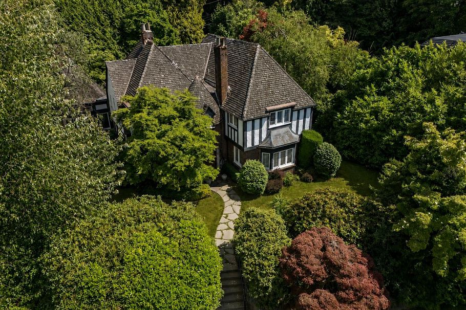 4576 Connaught Drive Vancouver, BC - 1