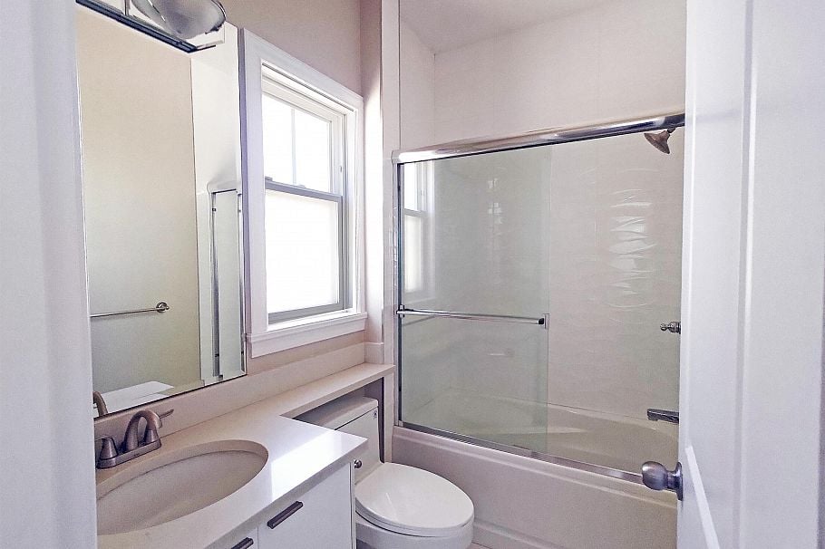 2F 8006 CARTIER STREET, Vancouver BC V6P 4T5 Vancouver, BC - 10