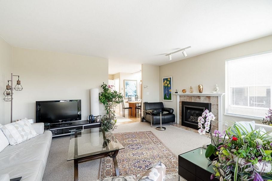 238 W 4th Street North Vancouver, BC - 20