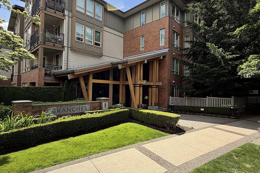 318 1111 E 27th Street North Vancouver, BC - 21