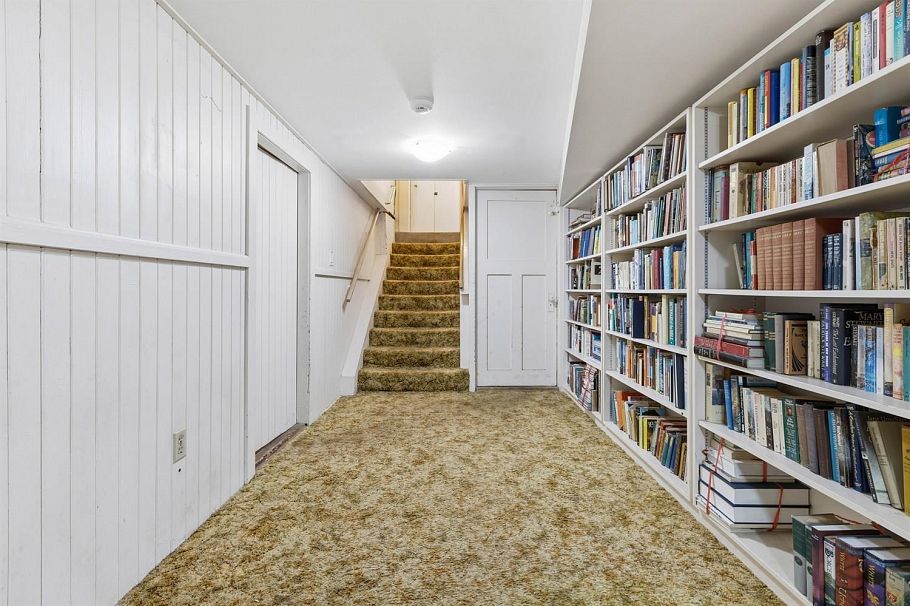 1570 W 36th Avenue Vancouver, BC - 31