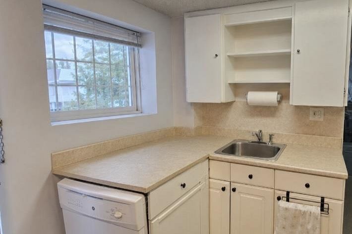 5350 Cecil Street Vancouver, BC - 13