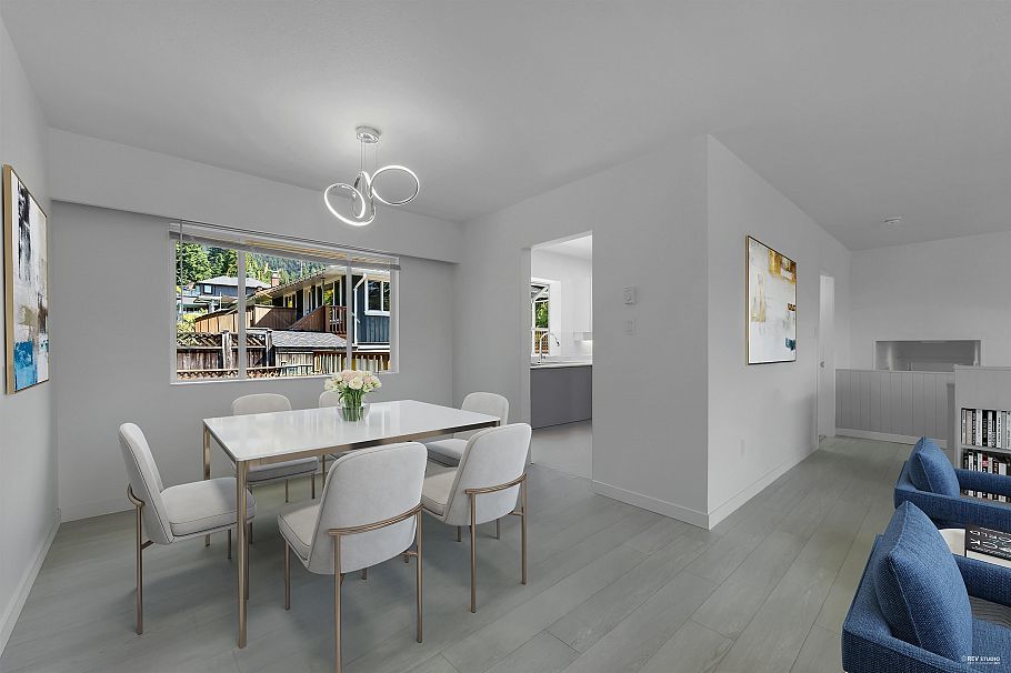 330 W Braemar Road North Vancouver, BC - 9