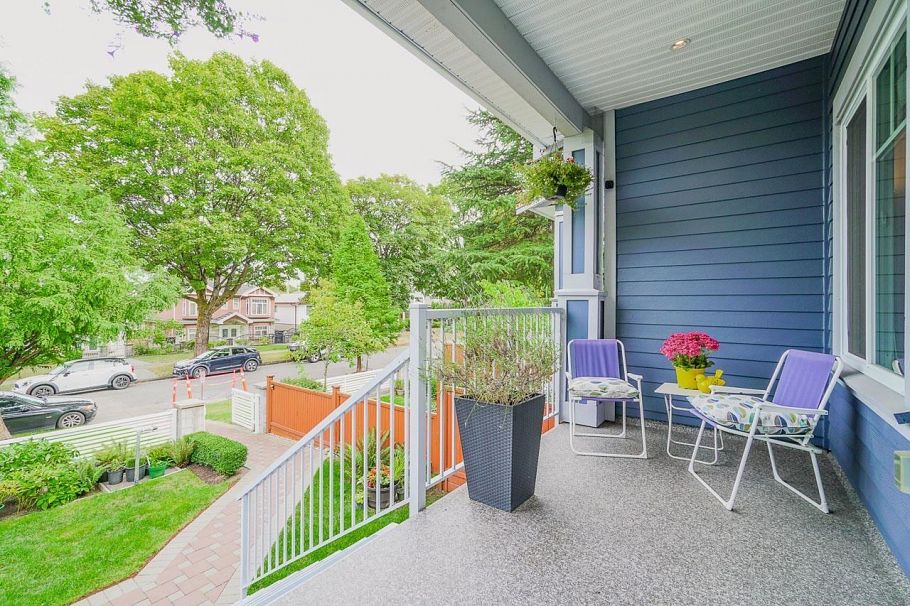 5603 Rhodes Street Vancouver, BC - 2