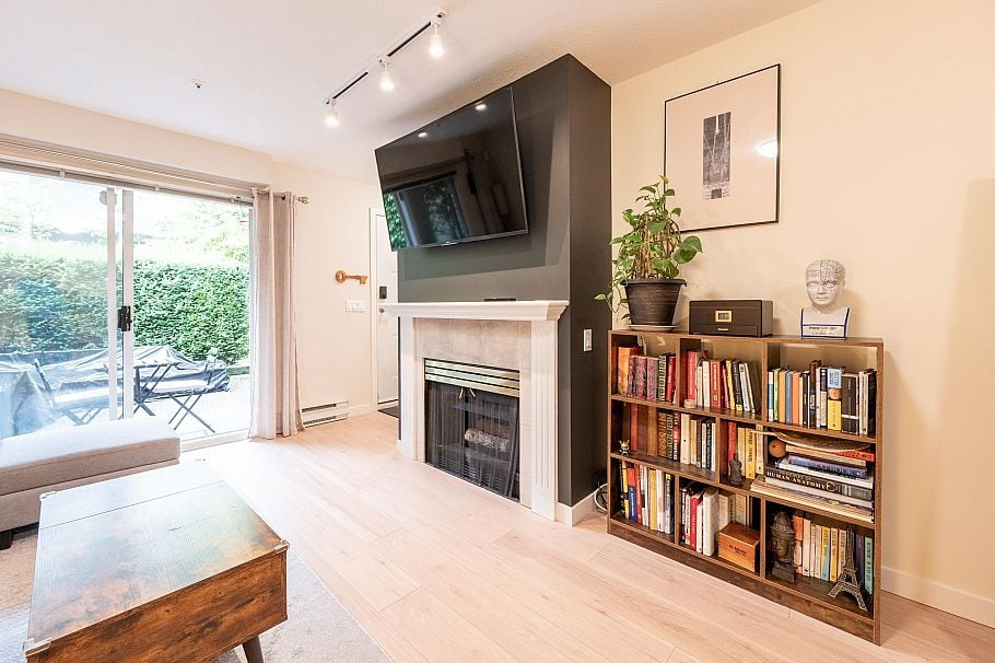1 1386 W 6th Avenue Vancouver, BC - 2