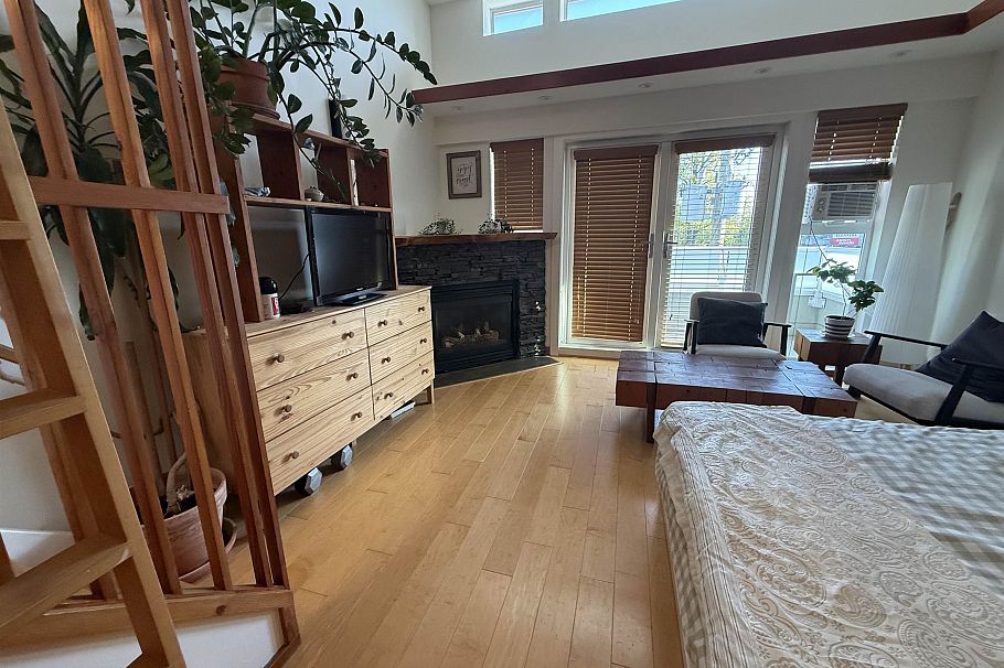 307 980 W 22nd Avenue Vancouver, BC - 9