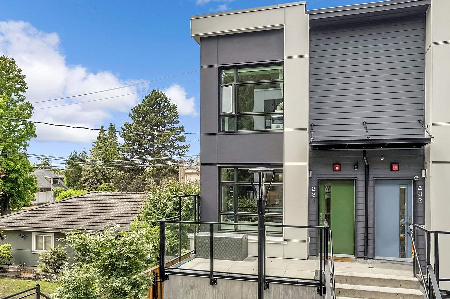 231 1012 W 47th Avenue Vancouver, BC - 22