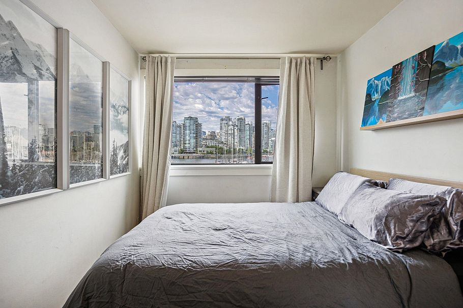 784 Millbank Vancouver, BC - 15