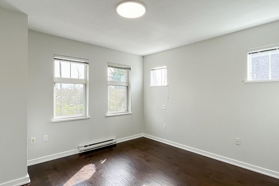 7425 Columbia Street Vancouver, BC - 13