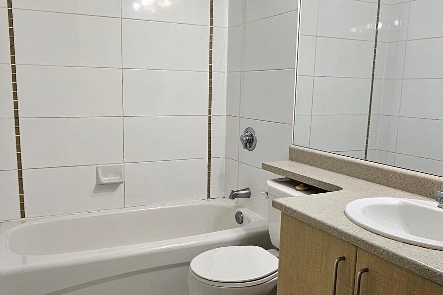 601 5380 Oben Street Vancouver, BC - 9